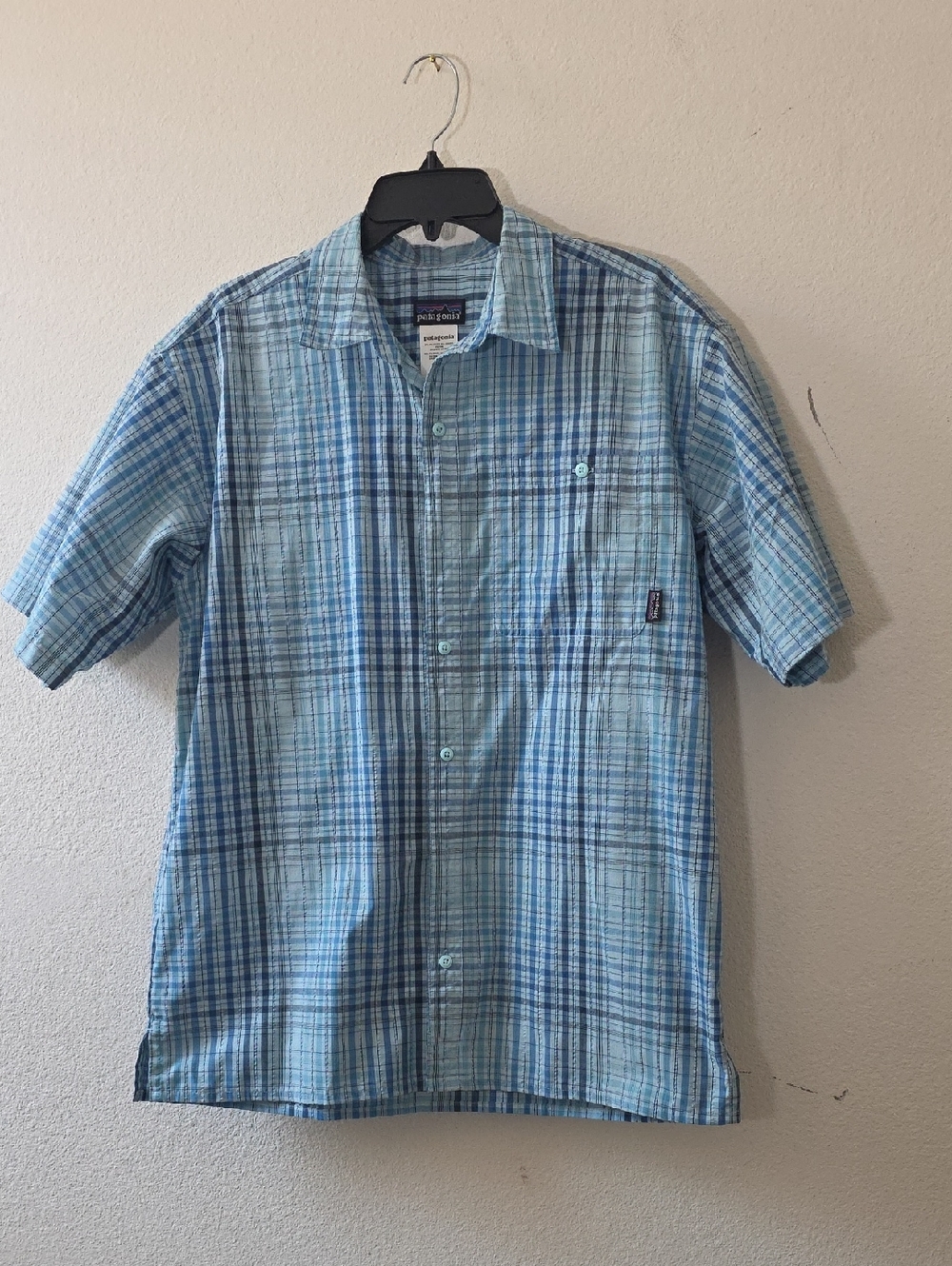 Patagonia mens organic cotton button down shirt